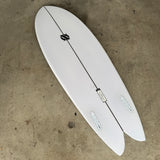 5'6" Tryst